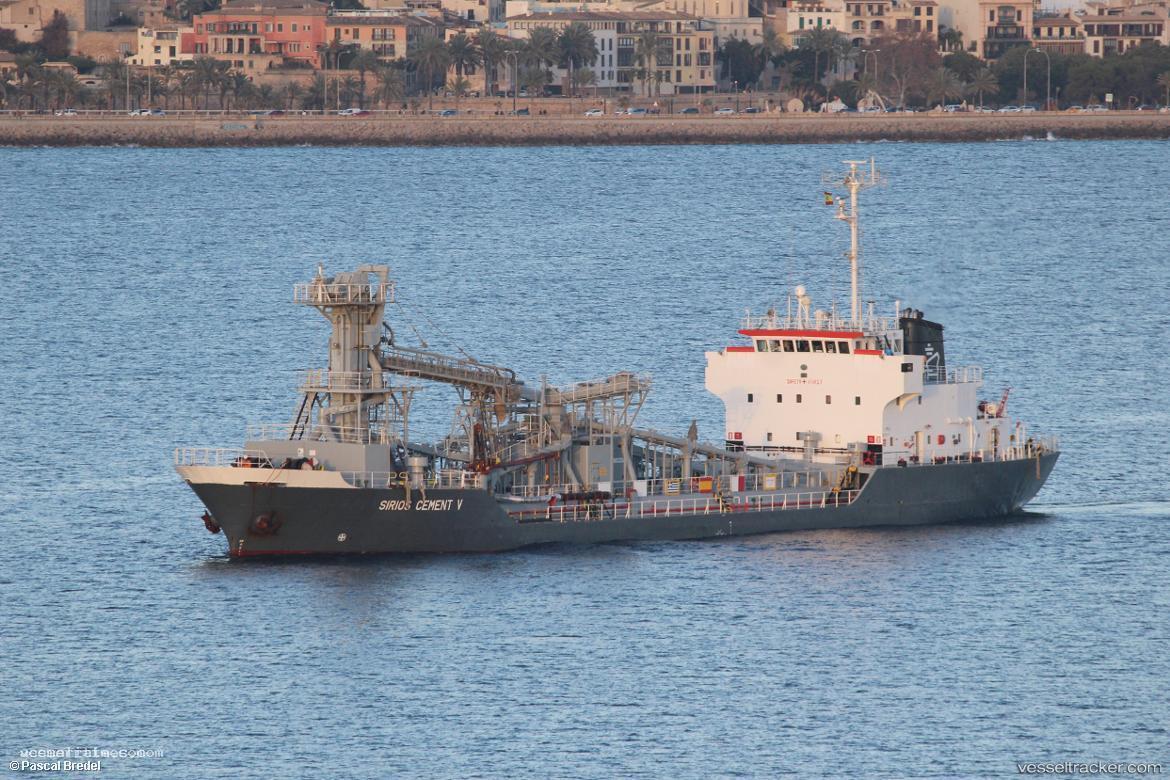 Sirios-Cement-V - Cement Carrier vessel registered in Cyprus