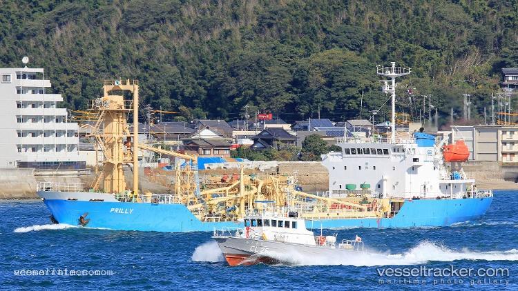 Mv-Prilly - Cement Carrier vessel registered in Indonesia