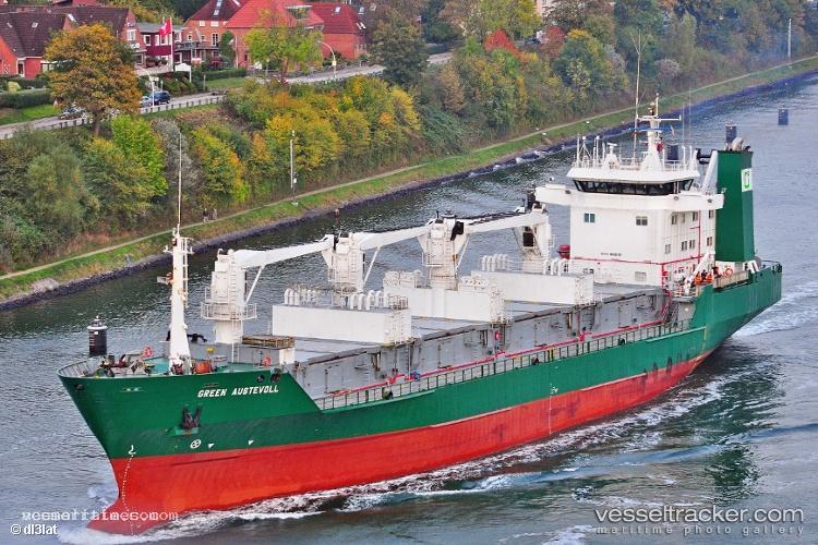 Green-Austevoll - Refrigerated Cargo Ship vessel registered in Bahamas