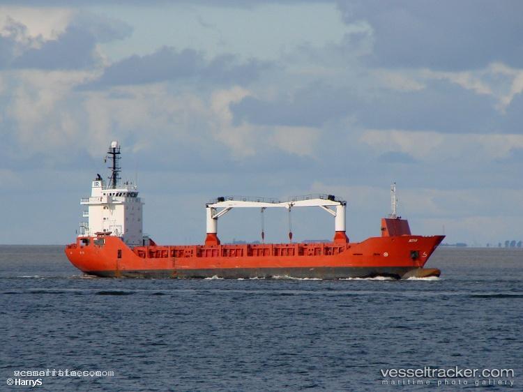 Lk-Sailing - Multi Purpose Carrier vessel registered in Comoros
