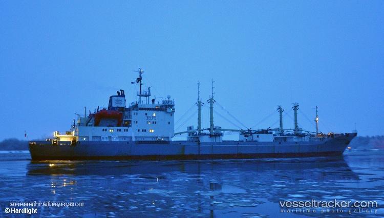 Frio-Sevastopolis - Refrigerated Cargo Ship vessel registered in Russia