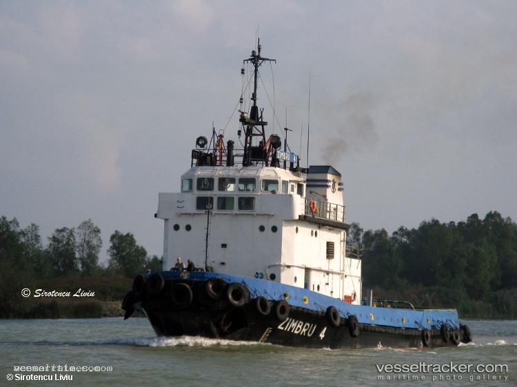 Zimbru-4 - Tug vessel registered in Romania