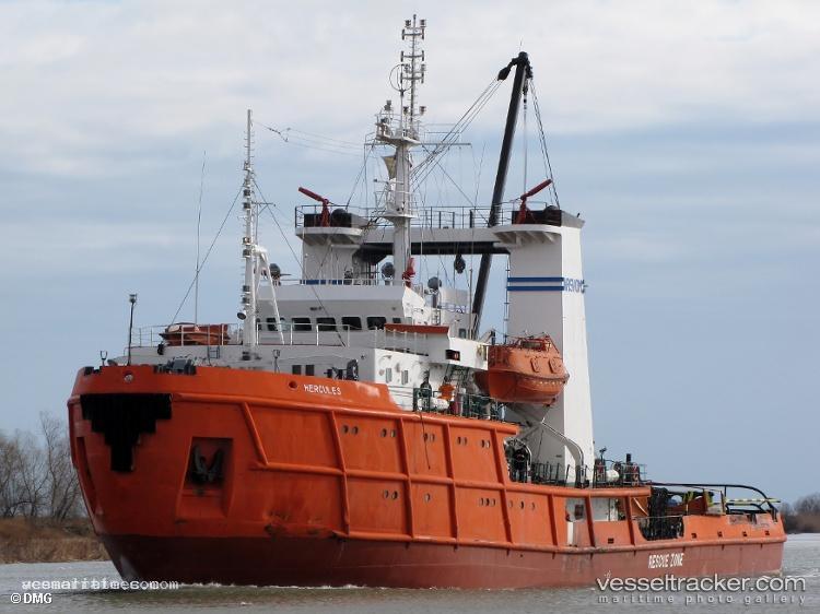 Hercules - Tug