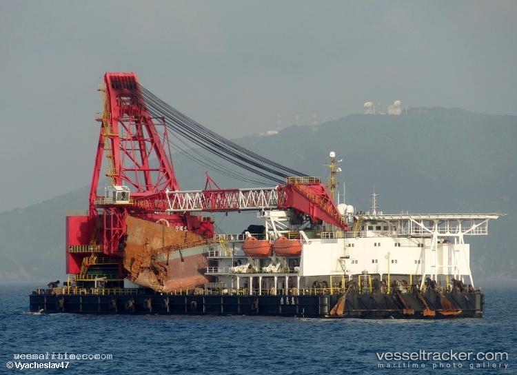 Nan-Tian-Long - Salvage Ship vessel registered in China
