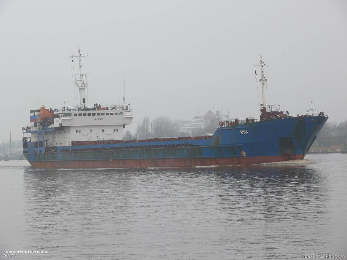 Barabulka - General Cargo Ship vessel registered in Cameroon