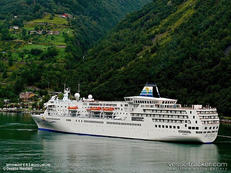 Aegean-Paradise - Cruise Ship vessel registered in Panama