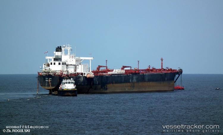 Fso-Kalamu - [oil_and_chemical_tanker.fso] vessel registered in Saint Vincent and the Grenadines
