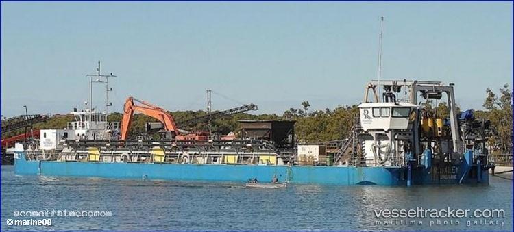 John-Oxley-Ii - Dredger vessel registered in Australia