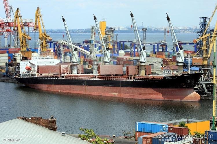 Br-Glory - Bulk Carrier vessel registered in Saint Kitts and Nevis
