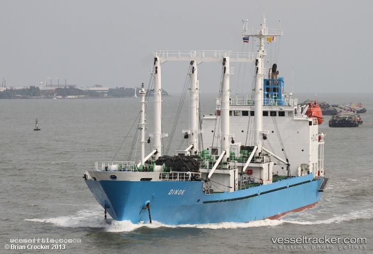 Dinok - Refrigerated Cargo Ship vessel registered in Panama