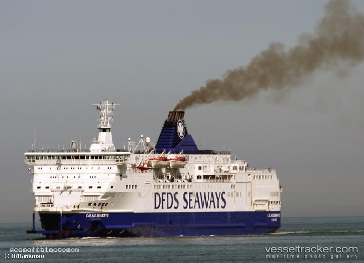 Isle-Of-Innisfree - Passenger Ro Ro Cargo Ship vessel registered in Cyprus