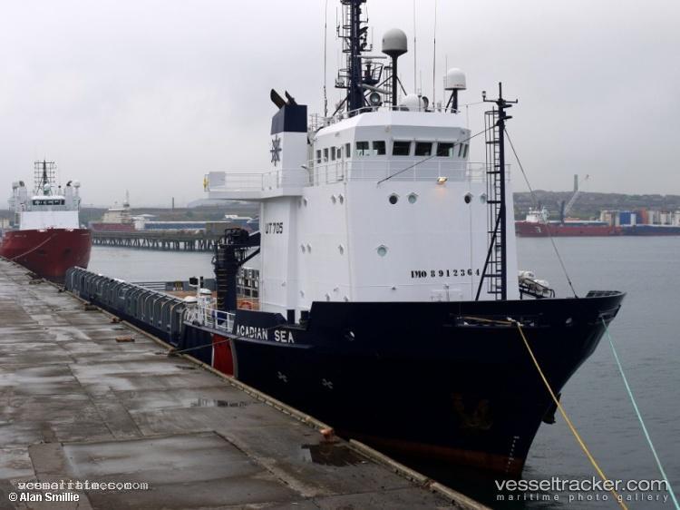 Ocean-Installer - Offshore Tug Supply Ship vessel registered in Panama