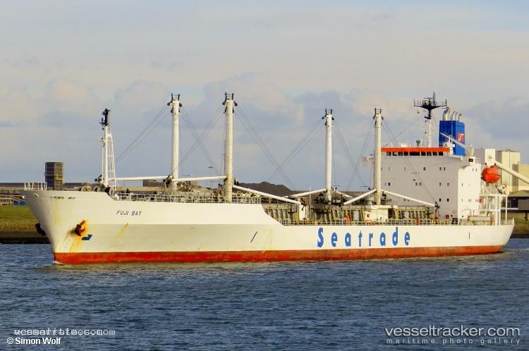 Fuji-Bay - Refrigerated Cargo Ship vessel registered in Liberia