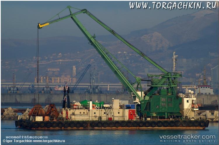 Plavkran-4 - Crane Ship vessel registered in Russia