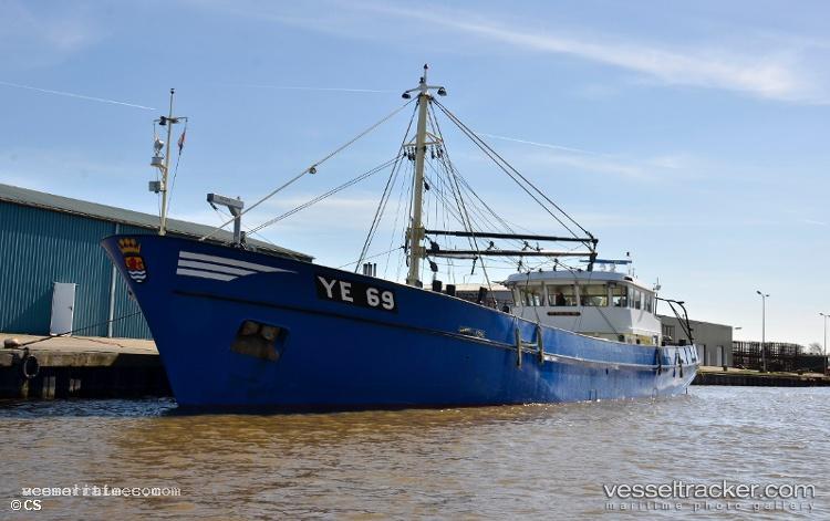 Ye-69-Zwaluw - Fishing Vessel vessel registered in Netherlands