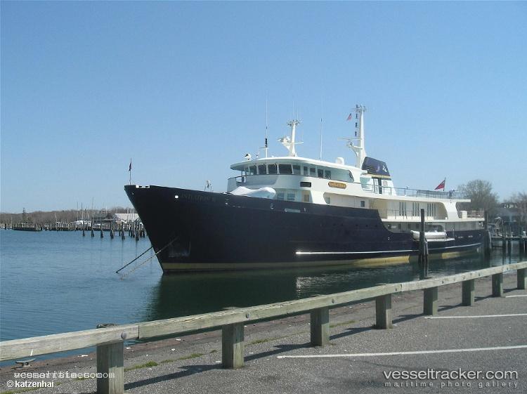 Just-B - Yacht vessel registered in Marshall Islands