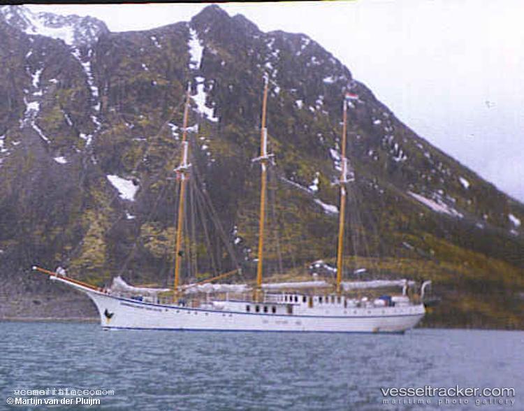 Rembrandt-Van-Rijn - Cruise Ship vessel registered in Vanuatu