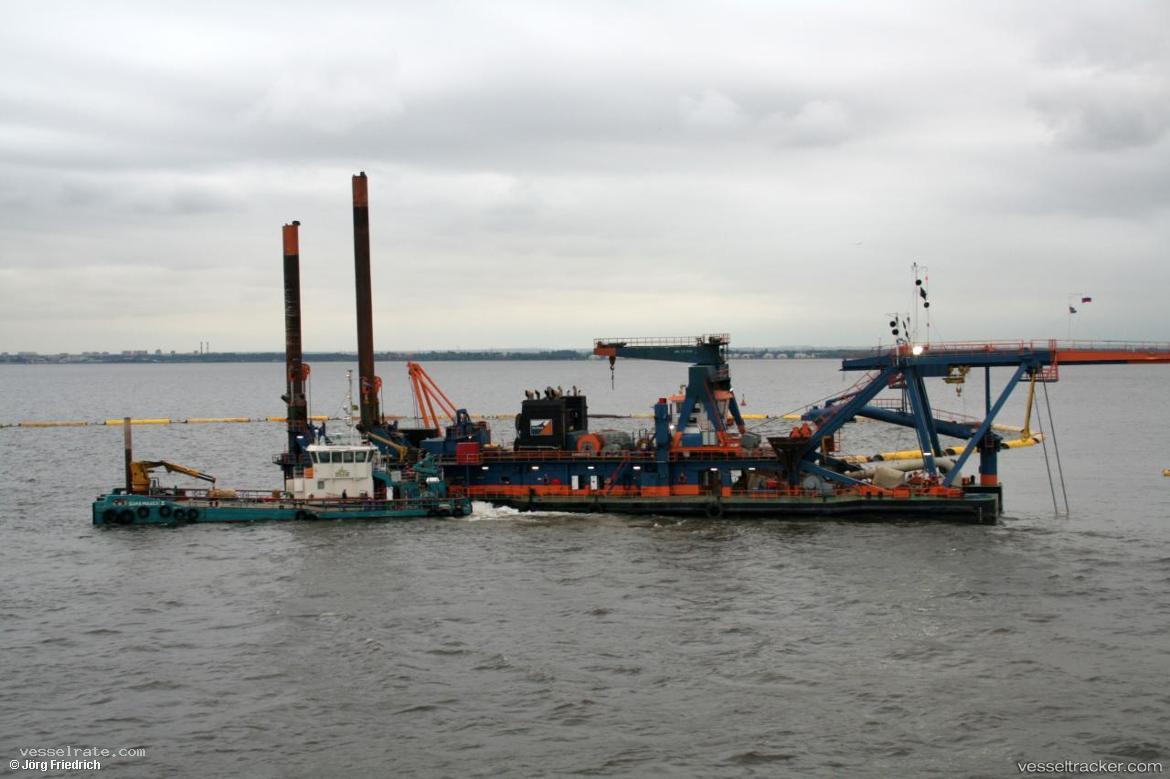 Alma-Conquest - Tug