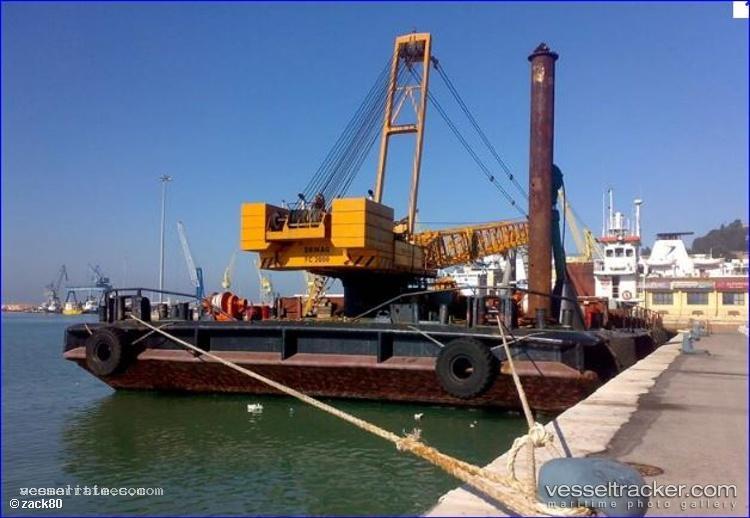 Ciclope - Crane Ship vessel registered in Italy