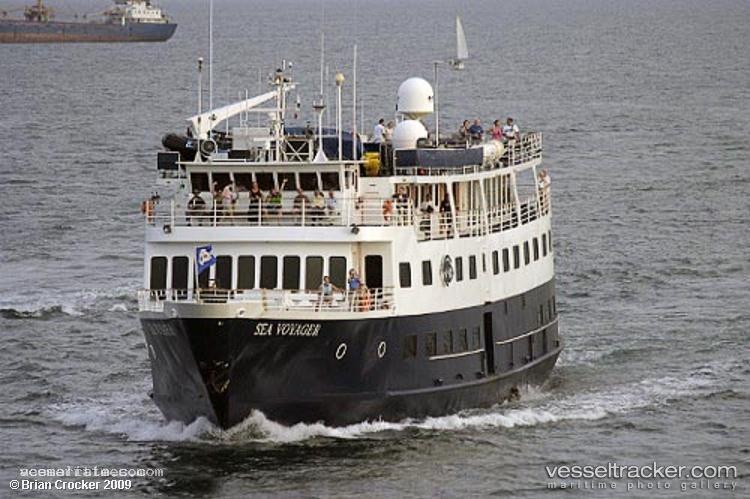 Safari-Voyager - Cruise Ship vessel registered in Saint Kitts and Nevis