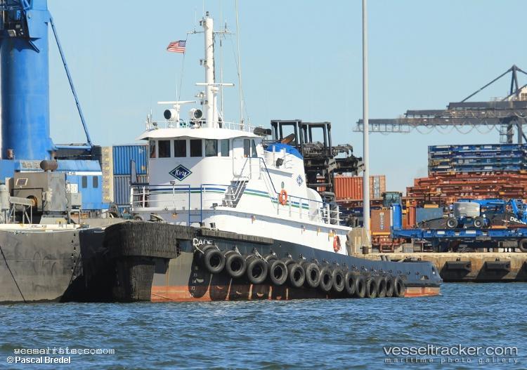 Dade - Tug vessel registered in United States of America