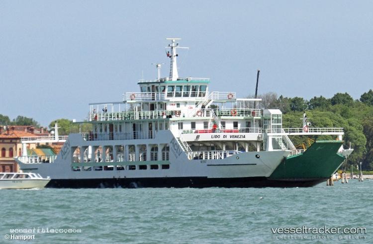 Lido-Di-Venezia - Passenger Ro Ro Cargo Ship vessel registered in Italy
