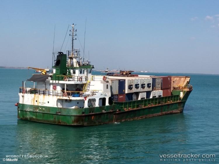 Malu-Trader - Ro Ro Cargo Ship vessel registered in Australia