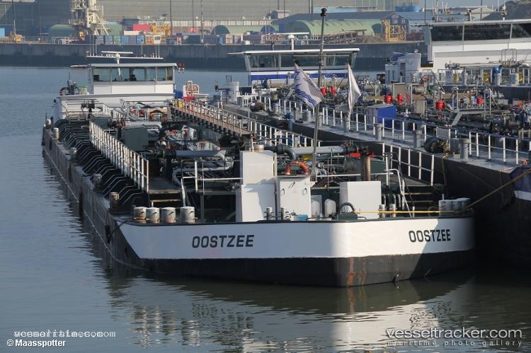 Oostzee - Other Tanker vessel registered in Netherlands