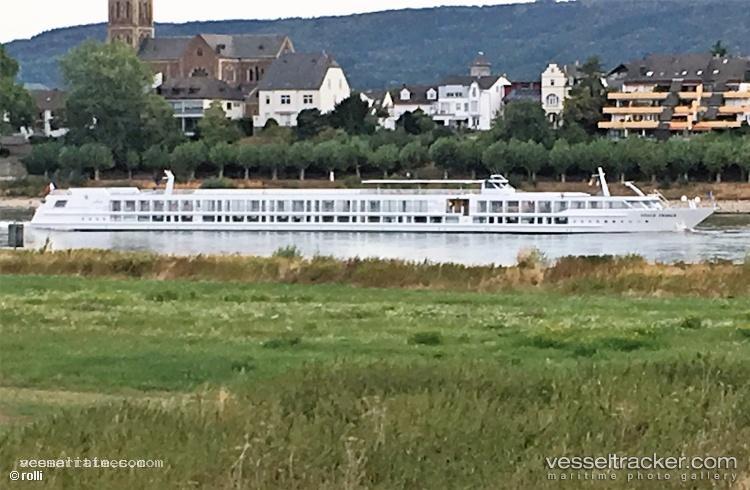Douce-France - Service Ship vessel registered in Belgium