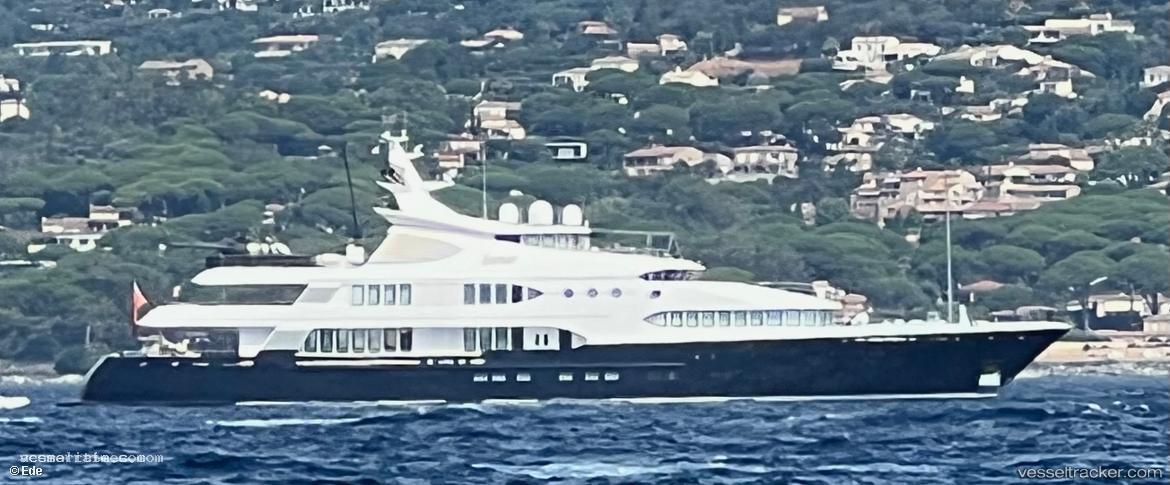 My-Esmeralda - Yacht vessel registered in Bahamas