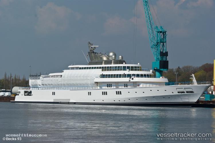 Rising-Sun - Service Ship vessel registered in Cayman Islands