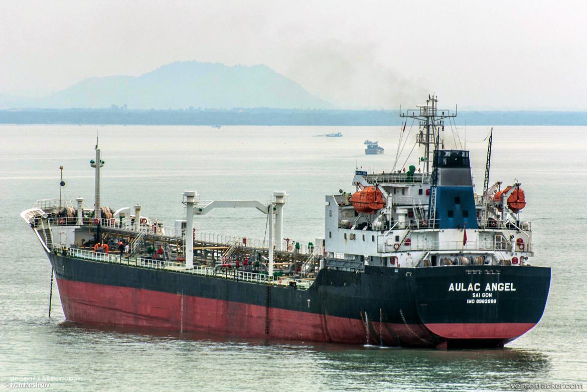 Global-Emerald - Oil Products Tanker vessel registered in Panama