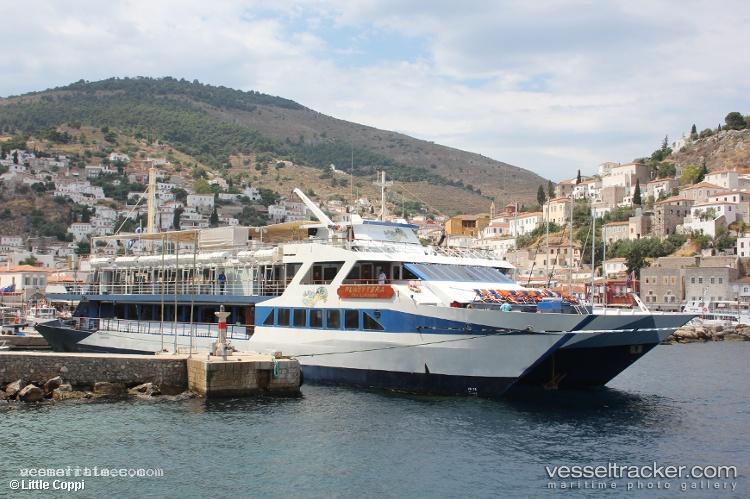 Platyteratonouranon - Passenger Ship vessel registered in Greece