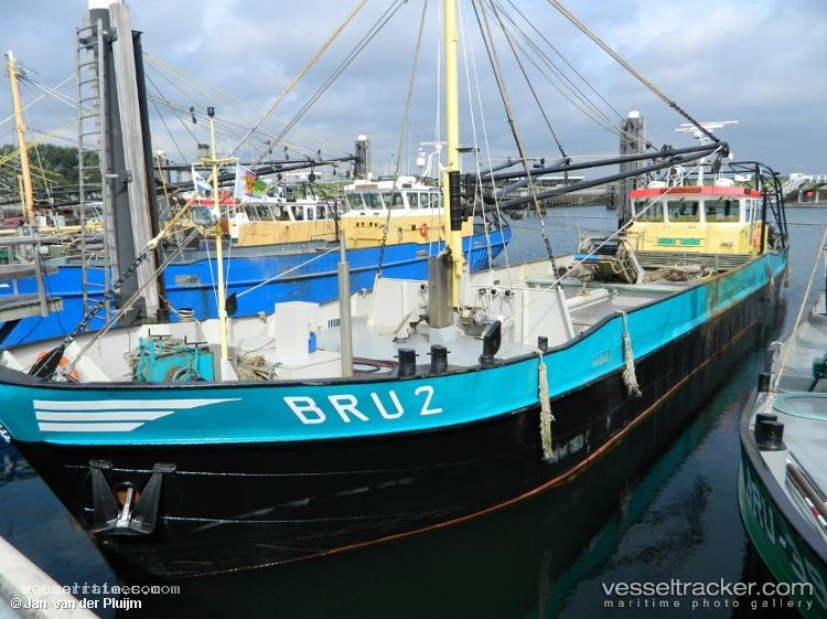 Bru-2-Scheldestroom - Fishing Vessel vessel registered in Netherlands