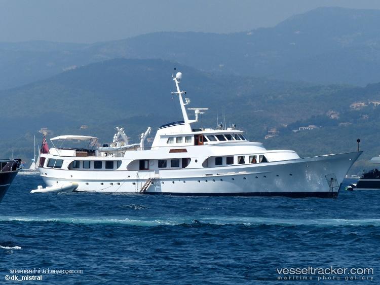 Secret-Life - Yacht vessel registered in United Kingdom