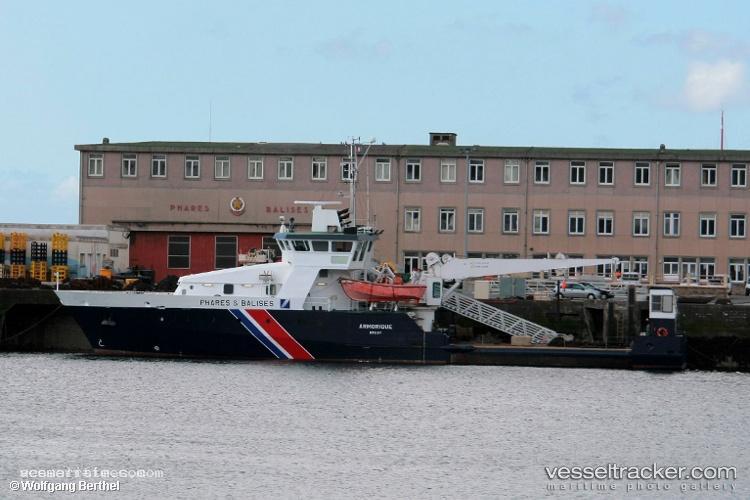 Armorique - Buoy Lighthouse Vessel vessel registered in France
