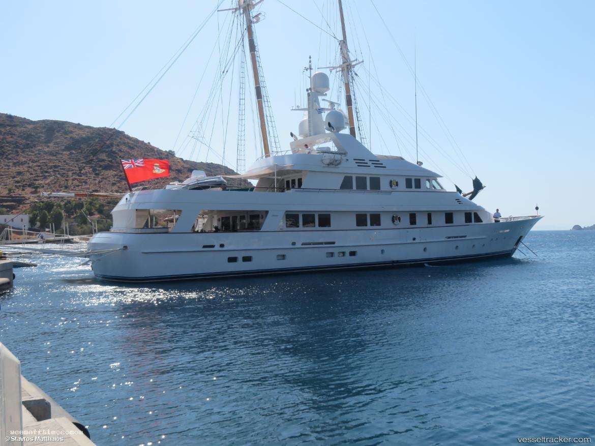 Halcyon - Service Ship vessel registered in Cayman Islands