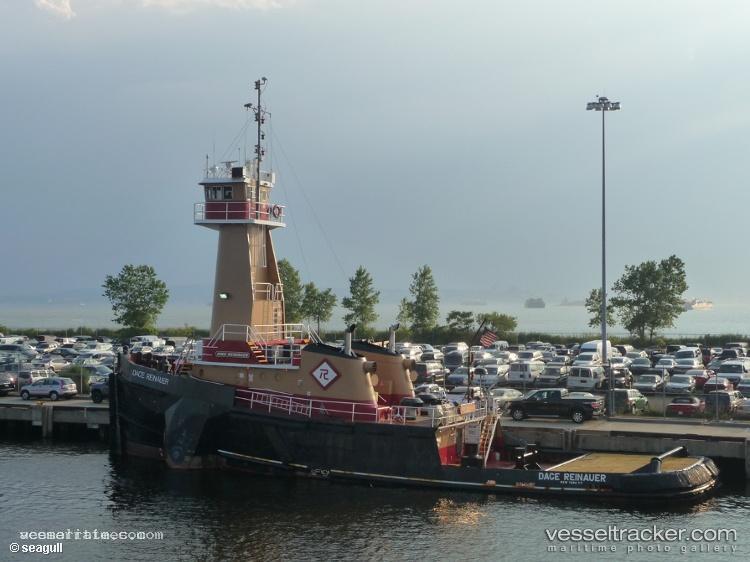 Dace-Reinauer - Pusher Tug vessel registered in United States of America