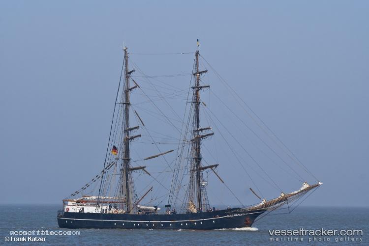 Roald-Amundsen - Sailing Vessel vessel registered in Germany