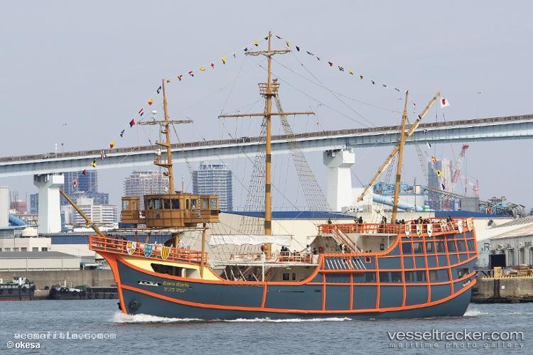 Santamaria - Passenger Ship vessel registered in Japan
