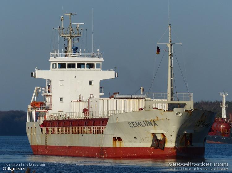 Cemluna - Cement Carrier vessel registered in Cyprus