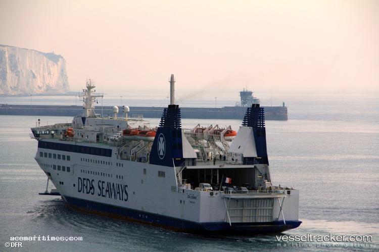 Barfleur - Passenger Ro Ro Cargo Ship vessel registered in France