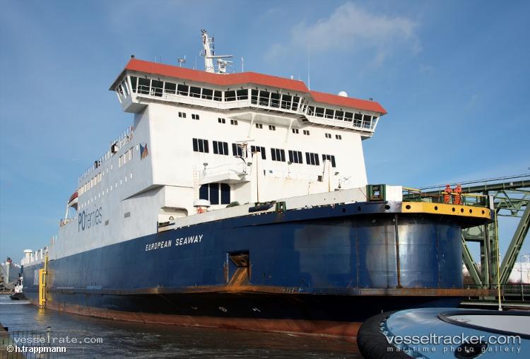 Blue-Wave-Harmony - Passenger Ro Ro Cargo Ship vessel registered in Panama