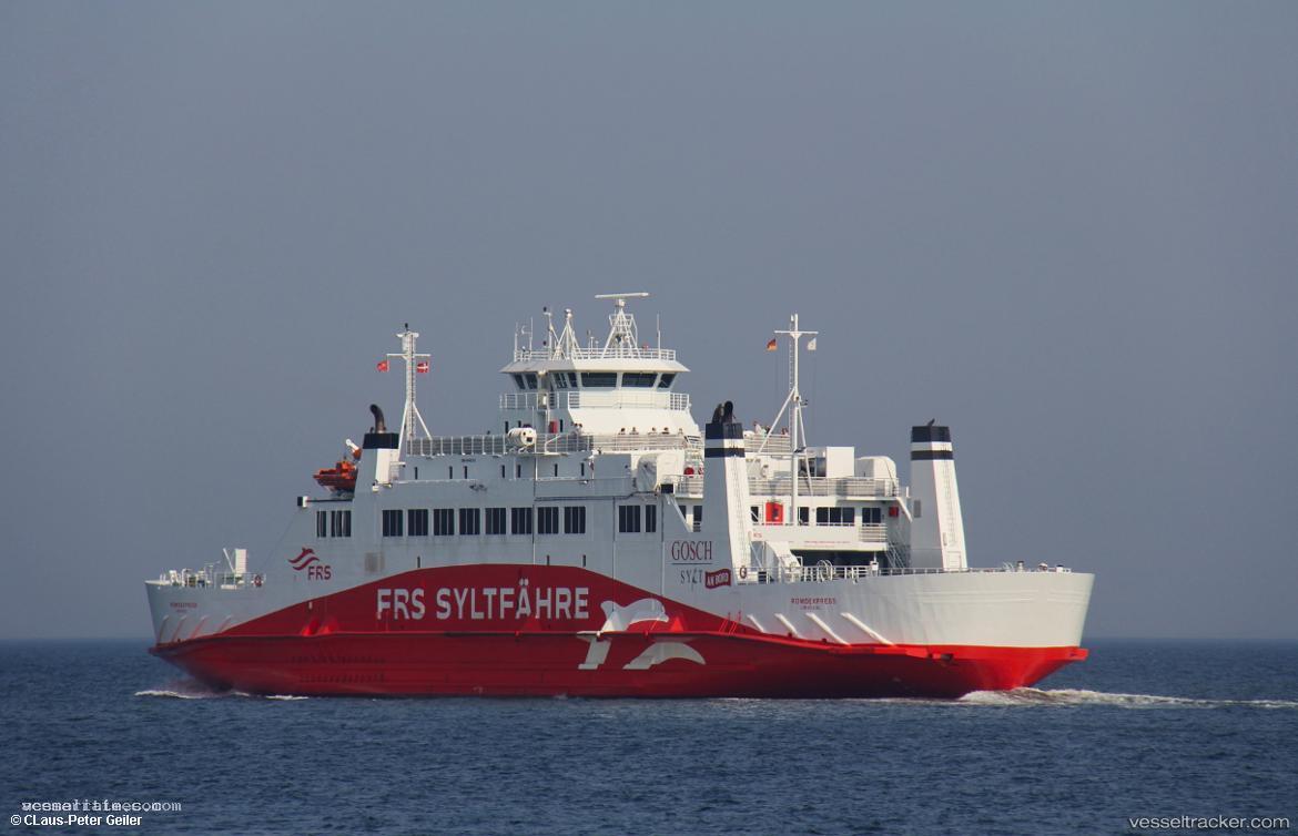 Romoexpress - Passenger Ro Ro Cargo Ship vessel registered in Cyprus