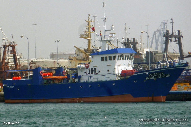 Artur-E-Teresa - Fishing Vessel vessel registered in Portugal