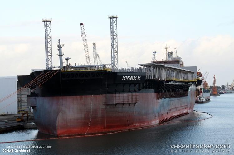 Petrobras-58 - Fpso Tanker vessel registered in Marshall Islands