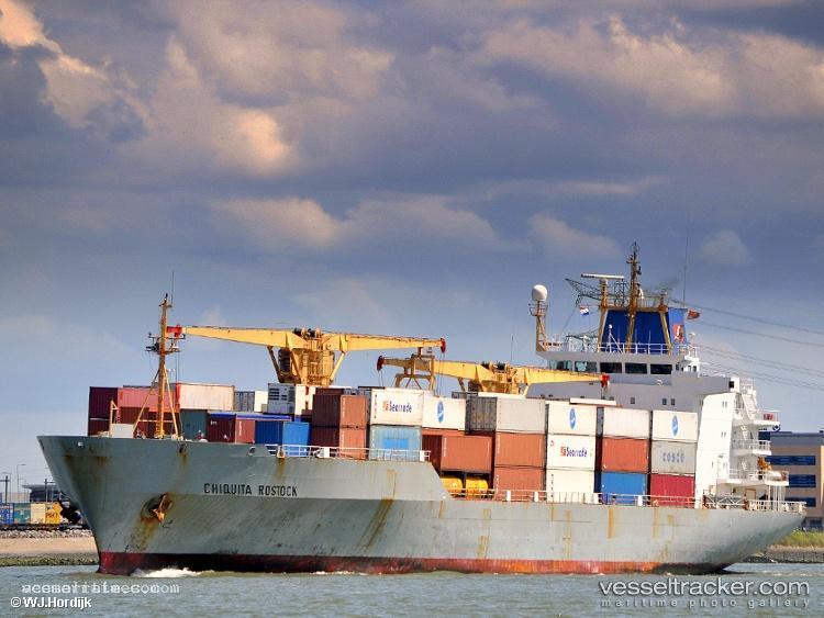Hua-Yang - Refrigerated Cargo Ship vessel registered in Vanuatu