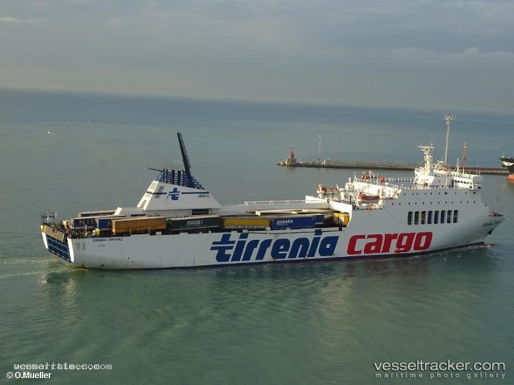 Lider-Prestij - Passenger Ro Ro Cargo Ship vessel registered in Cameroon