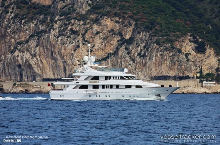 Desamis-B - Service Ship vessel registered in Malta