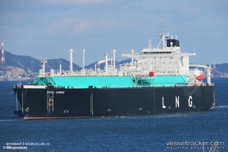Puteri-Zamrud - Lng Tanker vessel registered in Malaysia